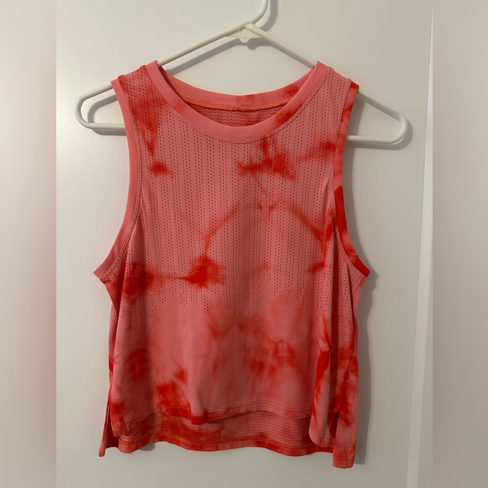 Lululemon train to be tank – marble dye – size 4